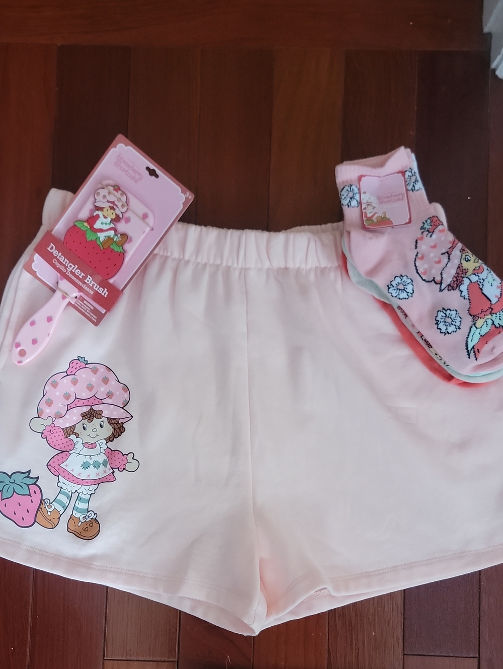 HOT$$$Pink Character Shorts - Strawberry Design With 5 PK of Socks & Brush